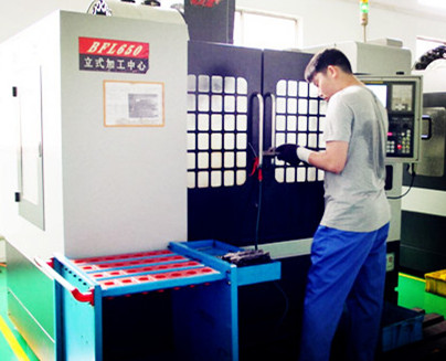 CNC vertical machining center